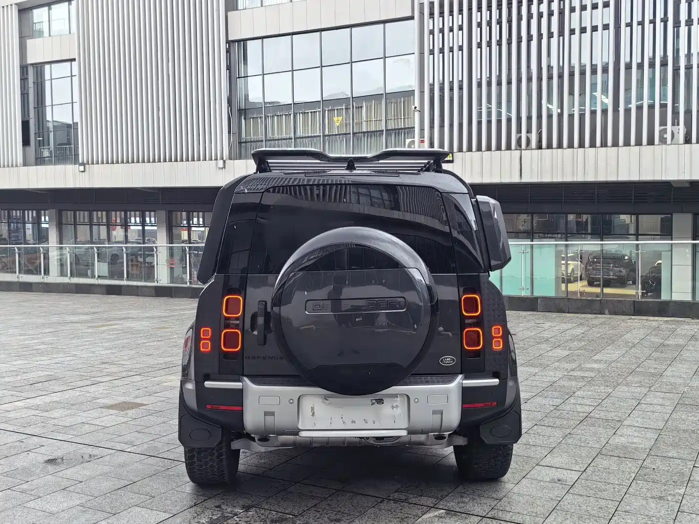 Фото 17 - Land Rover Defender