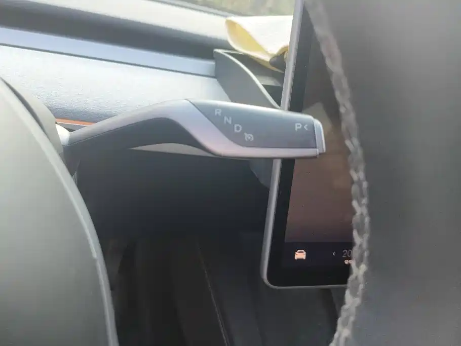 Photo 16 - Tesla Model Y