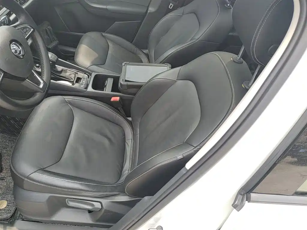 Škoda Kodiaq 2017 TSI330 5-seater 2WD Luxury Edition фото 14