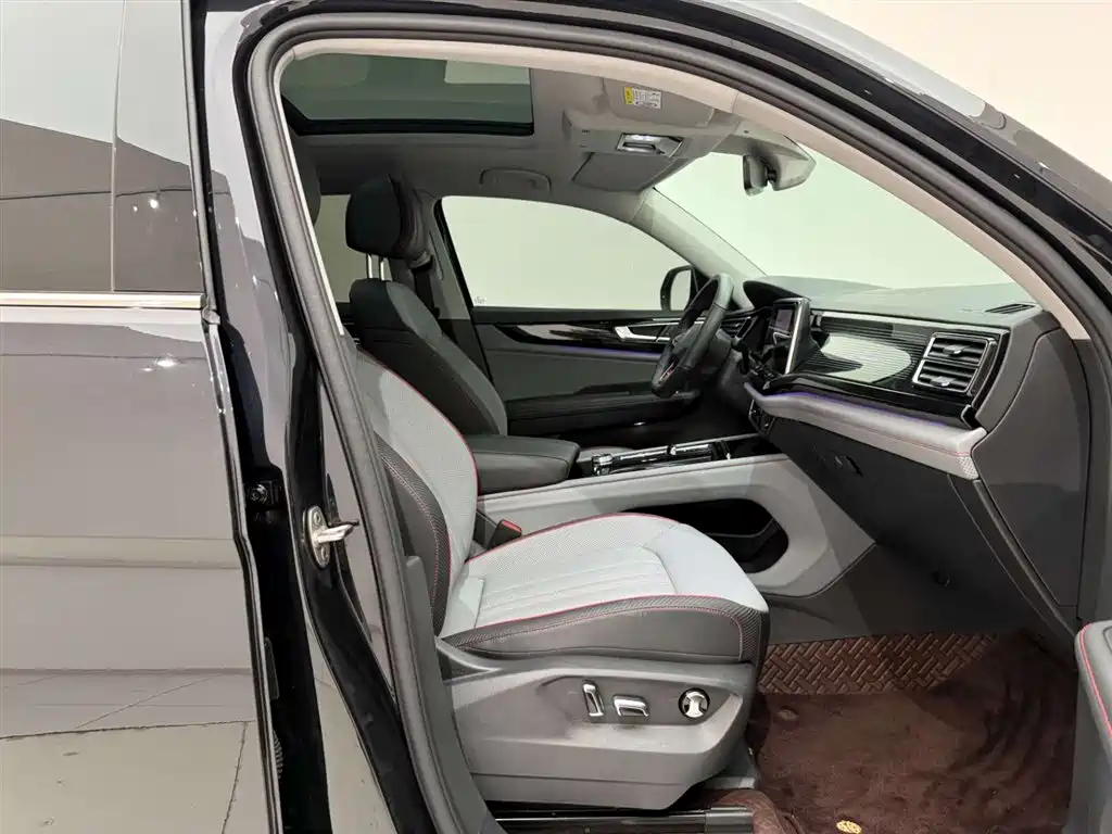 Volkswagen Teramont 2024 Teramont X 380TSI 4WD Premium Luxury Edition фото 19