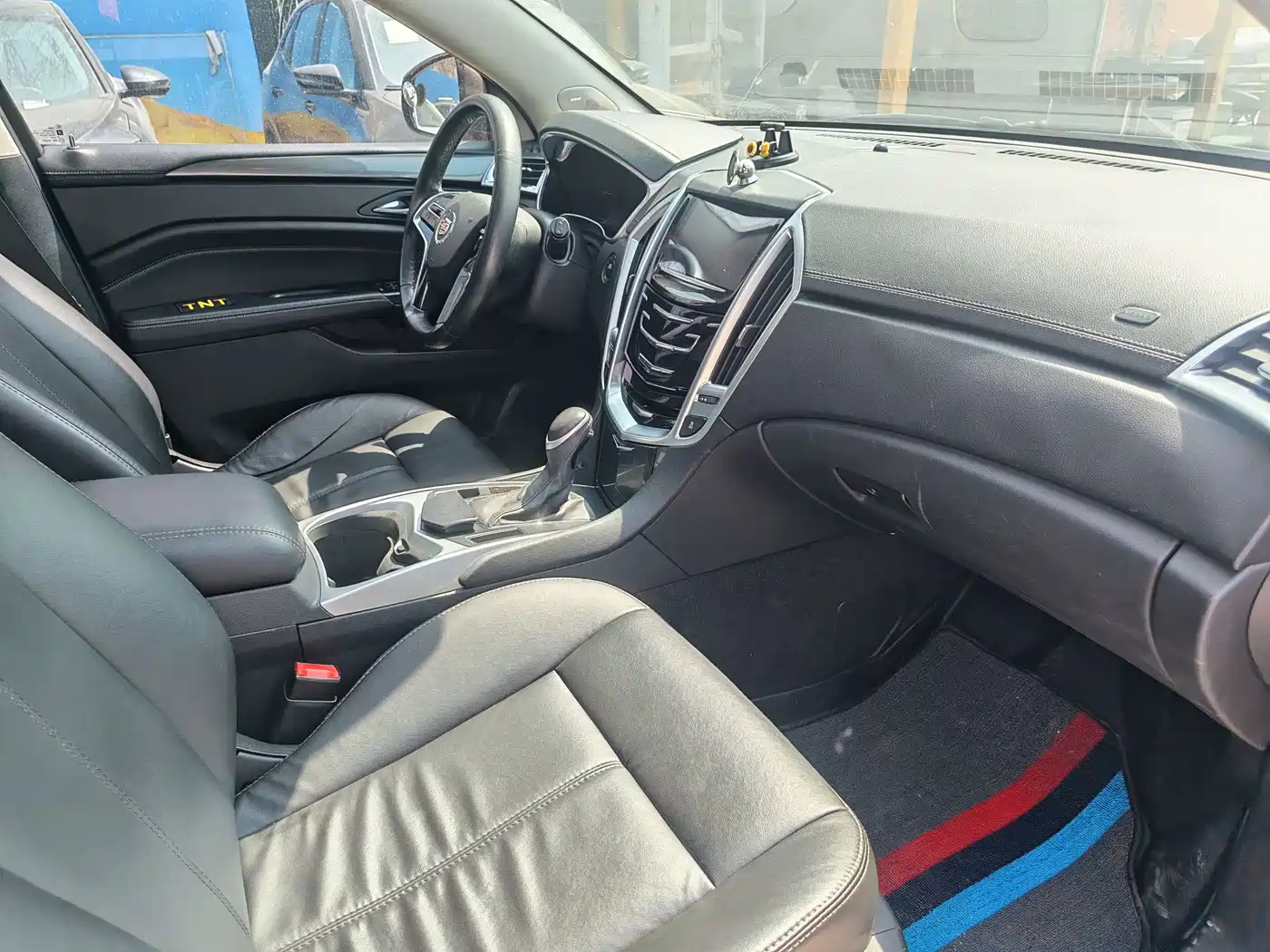 Cadillac SRX 2015 3.0L Comfort фото 12