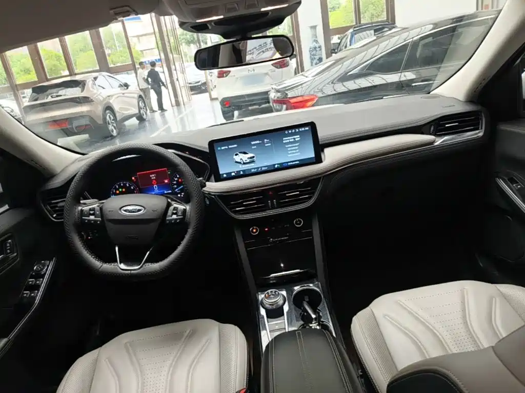 Ford Escape 2021 2020 EcoBoost 245 2WD Premium Edition