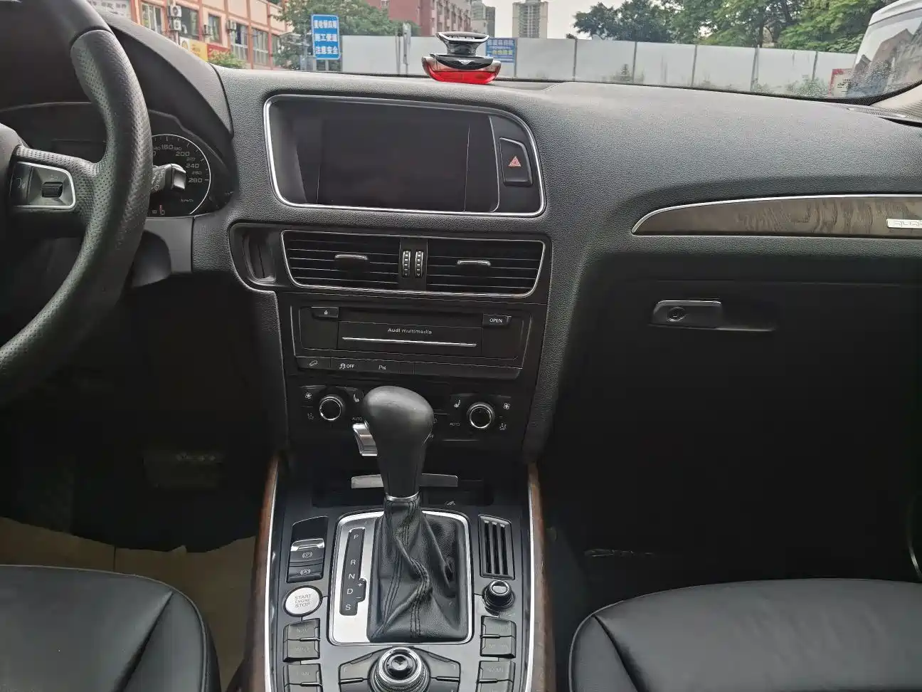 Audi Q5 (Import) 2010 3.2FSI Sport фото 14