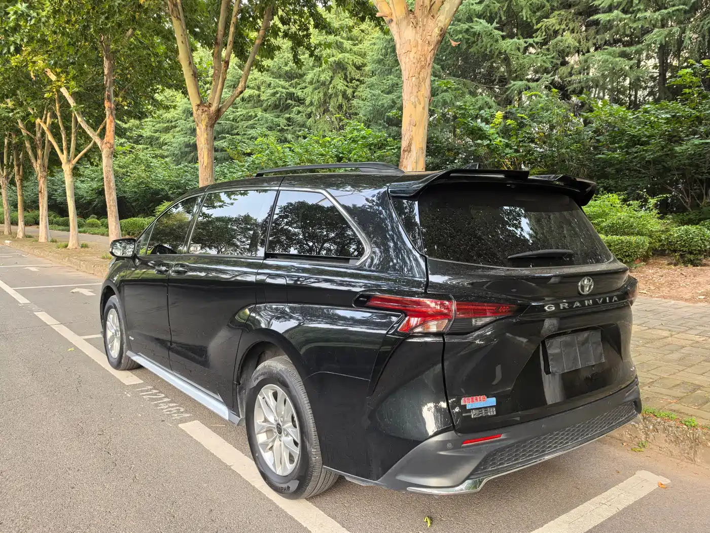 Toyota Granvia 2025 2024 2.5L Hybrid Comfort