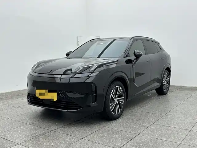 Lynk & Co 08 EM-P 2023 120km Long Range Pro