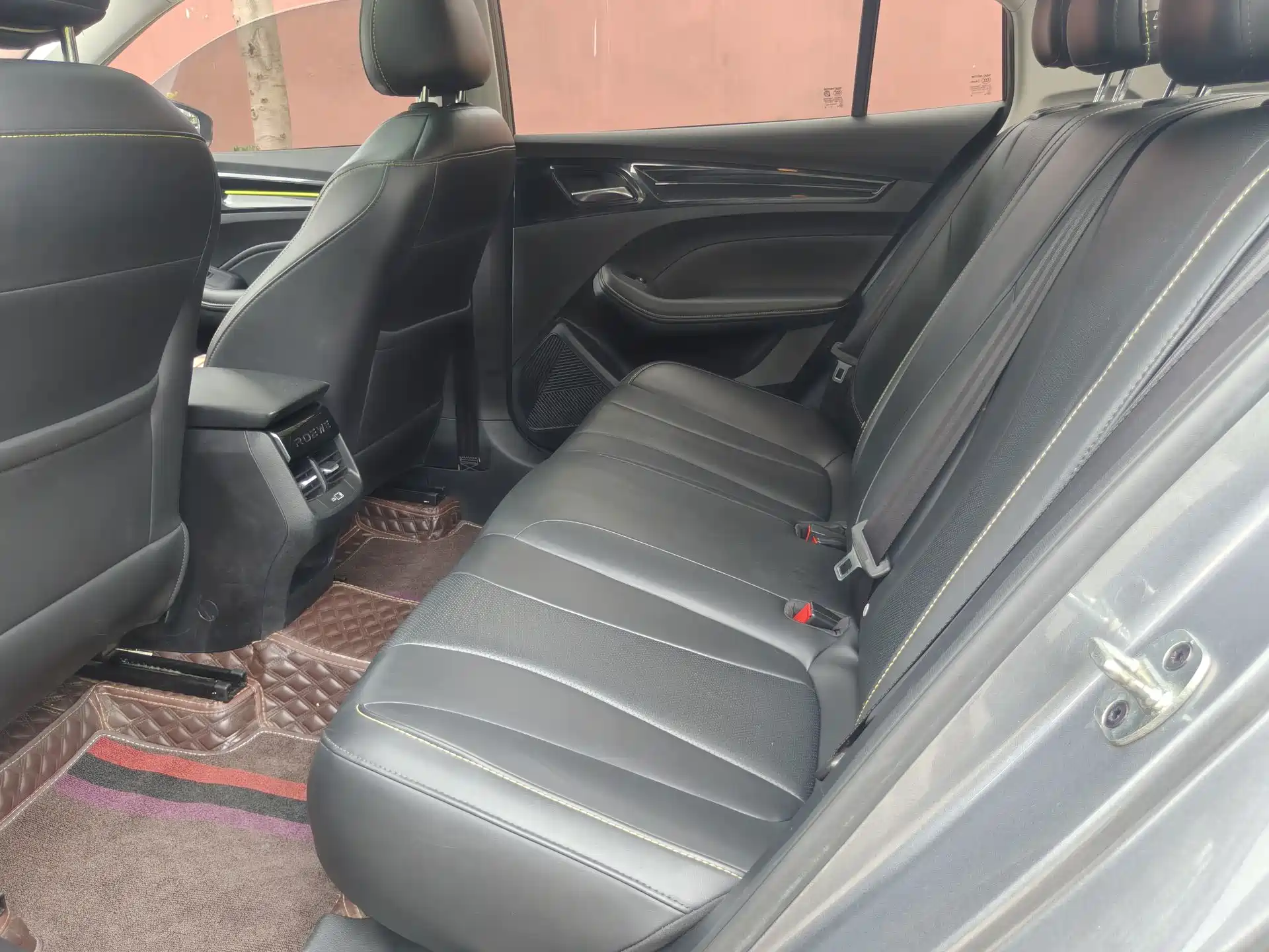 Photo 15 - Roewe i5