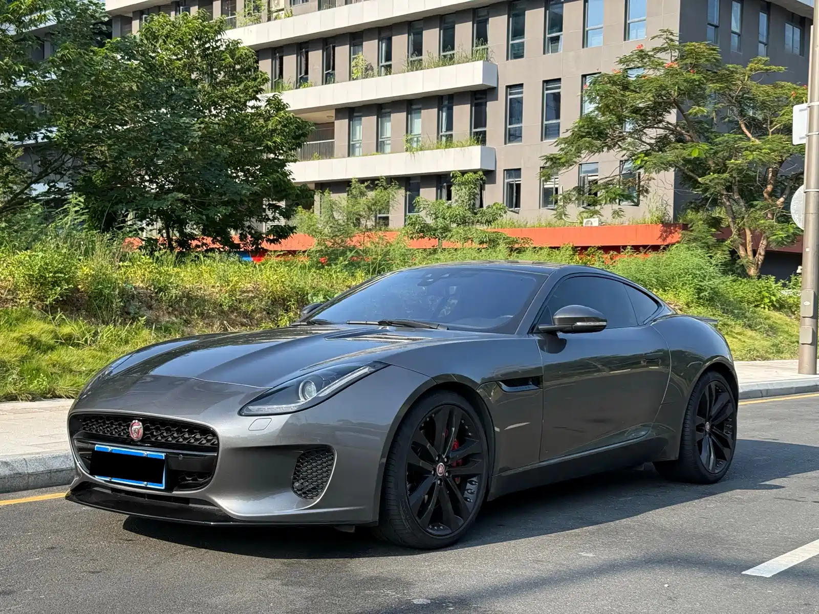 Фото 1 - Jaguar F-TYPE