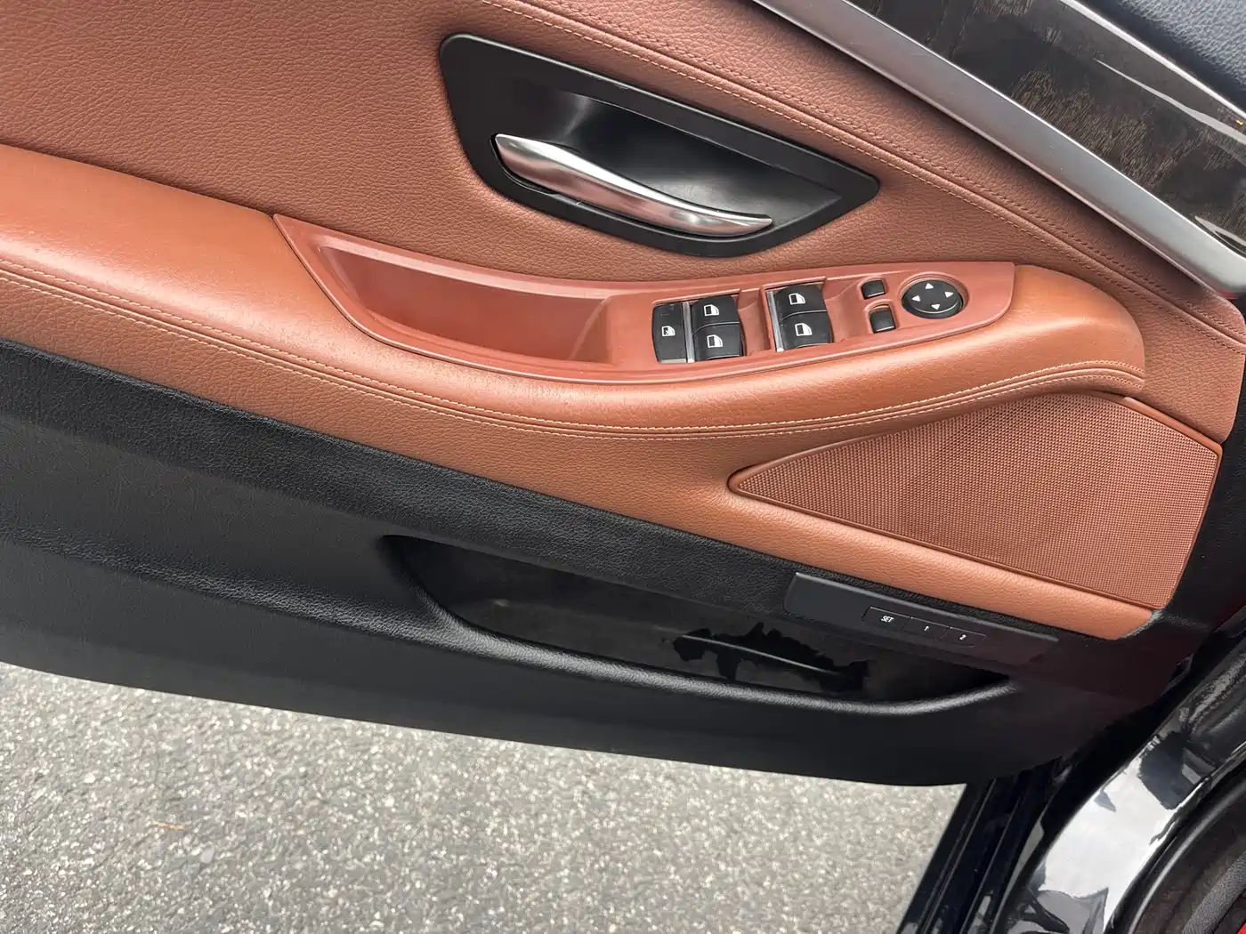 BMW 5 Series 2014 525Li Luxury Design Package фото 16