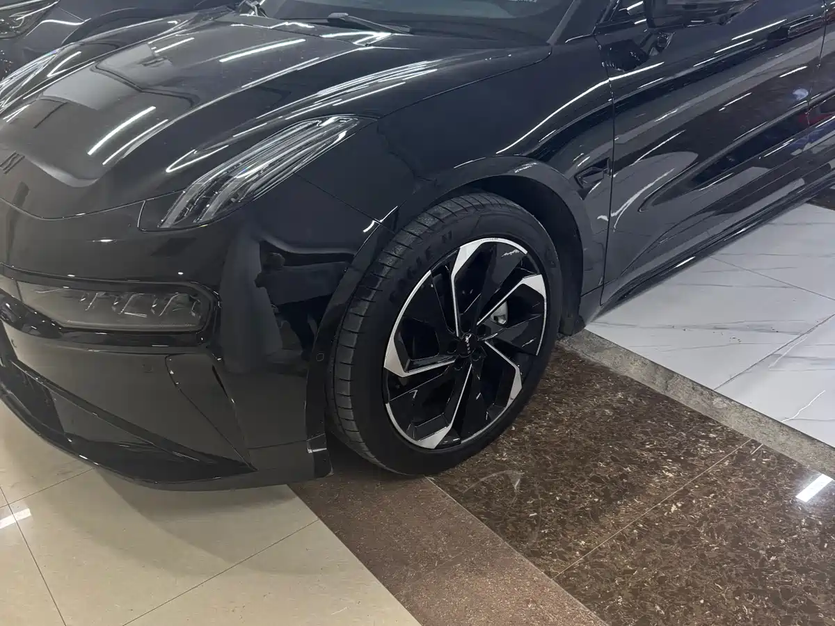 ZEEKR EXTREME KRYPTON 001