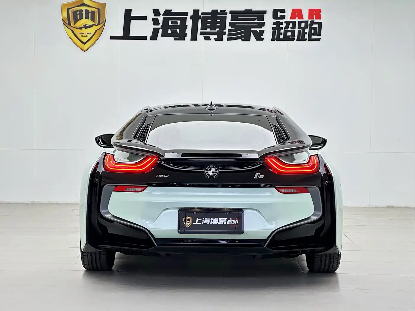 BMW i8 2014 Standard фото 7