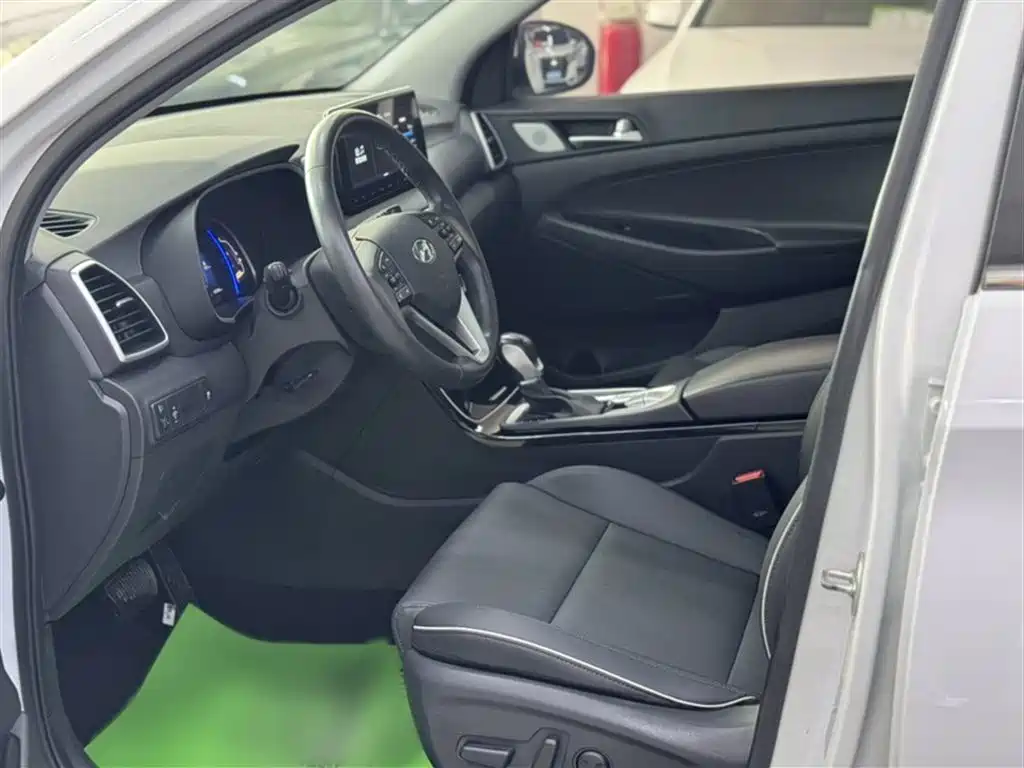 Hyundai Tucson 2019 280TGDi Dual-clutch 2WD Fashion Edition China VI фото 13