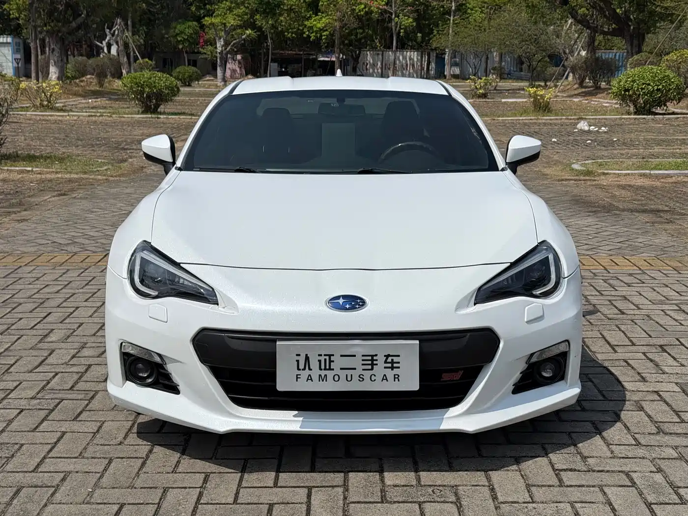 Subaru BRZ 2015 2.0i Automatic фото 2