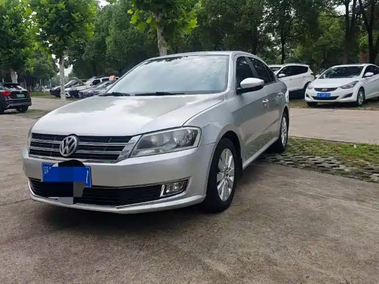 Photo 1 - Volkswagen Lavida