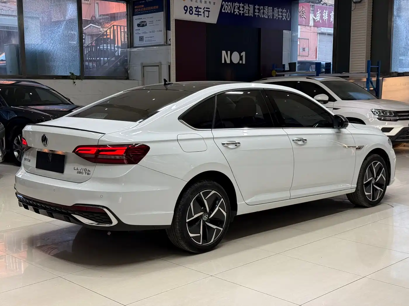 Volkswagen Lavida 2023 Model 280TSI DSG Starlight Eternal Edition фото 4