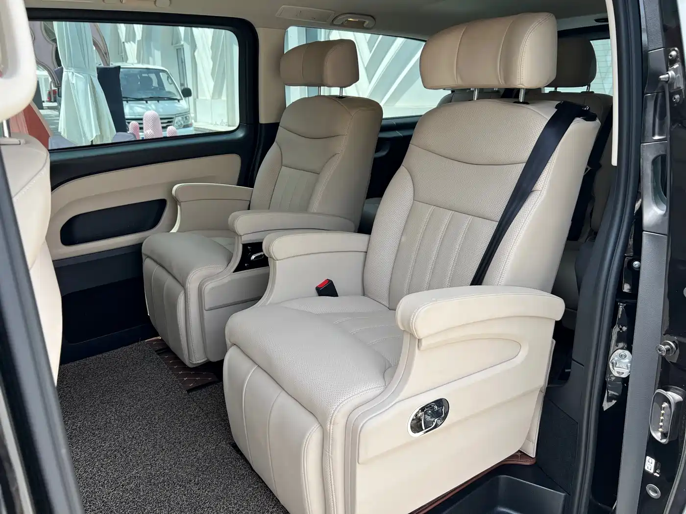Mercedes-Benz Vito 2016 2.0T Business Edition фото 15