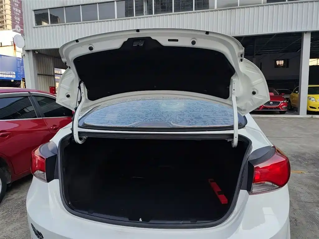 Hyundai Langdong 2016 1.6L Automatic Premium Edition фото 19