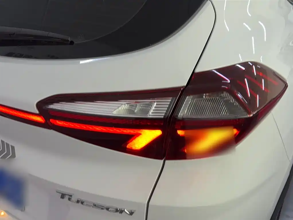 Hyundai Tucson 2019 280TGDi Dual-clutch 2WD Fashion Edition China VI фото 4