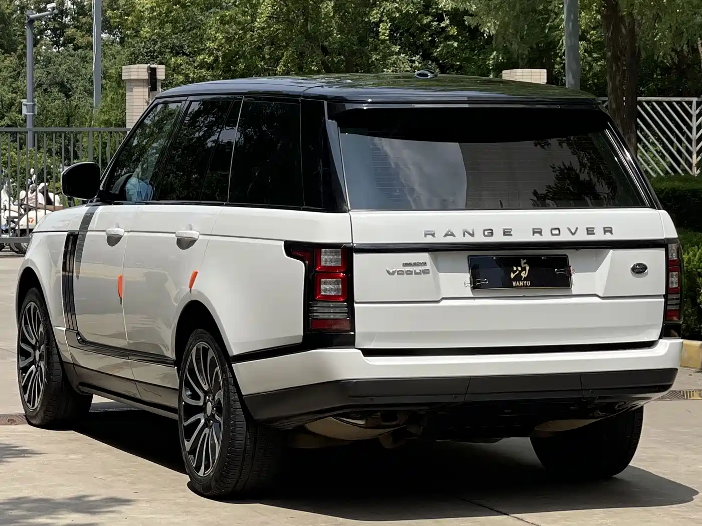 Land Rover Range Rover 2016 2015 3.0 TDV6 Vogue
