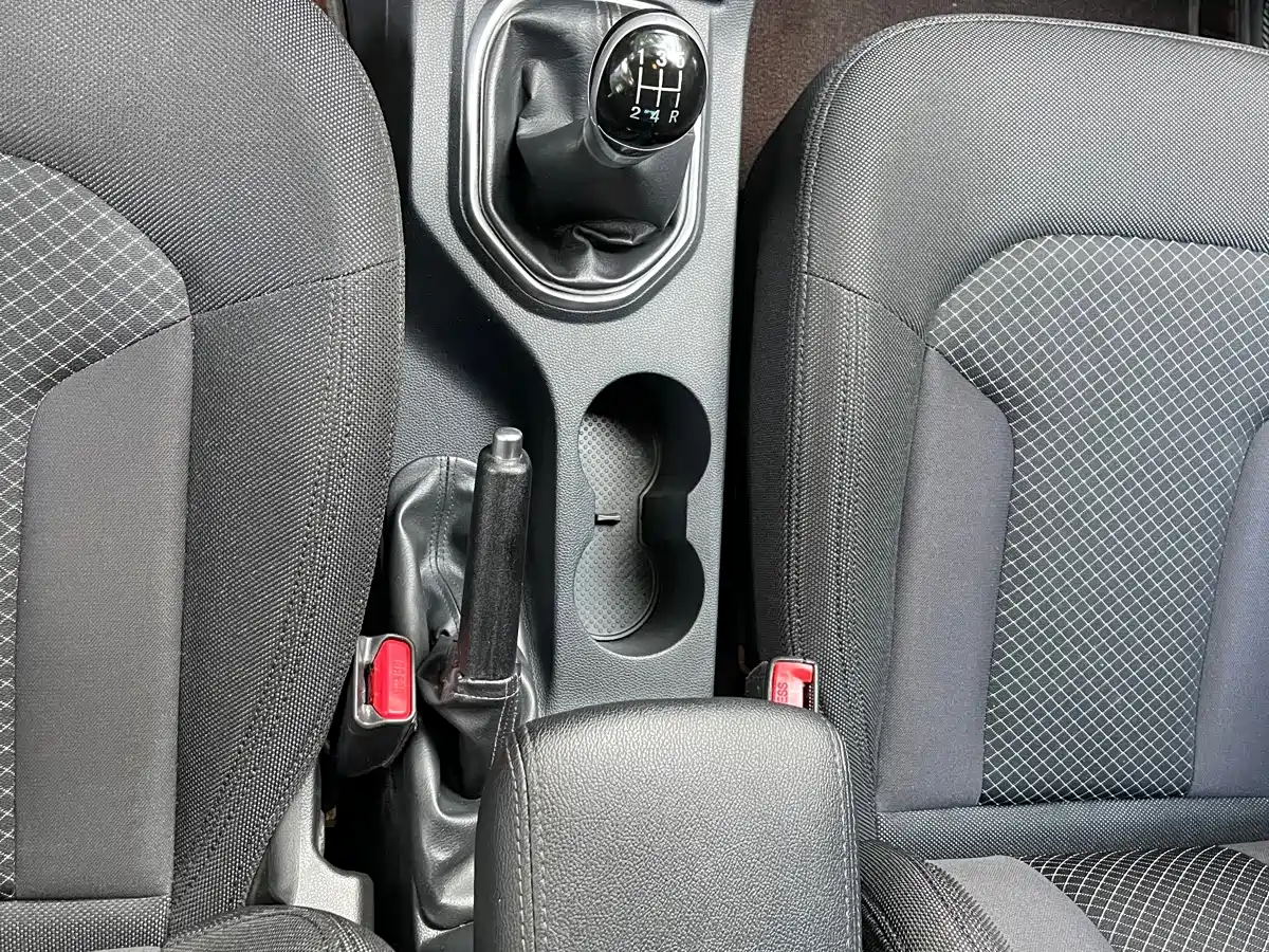 FAW Senya R7 2017 2017 Model 1.6L Manual Comfort