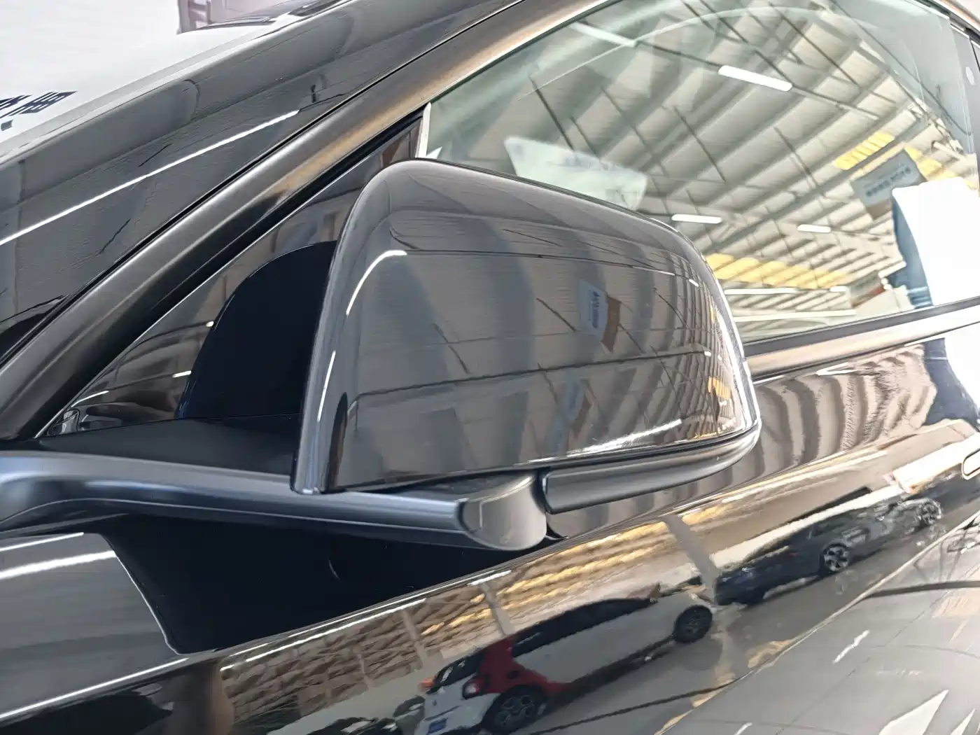 Фото 33 - Tesla Model Y