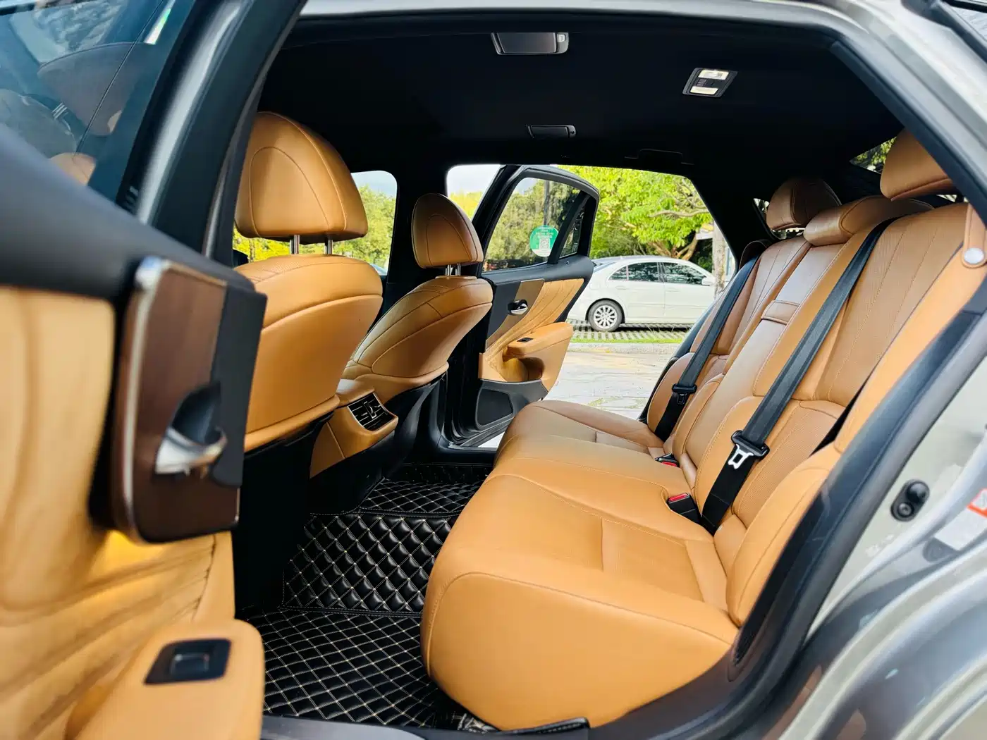Lexus LS 2022 2021 500h Excellence Edition