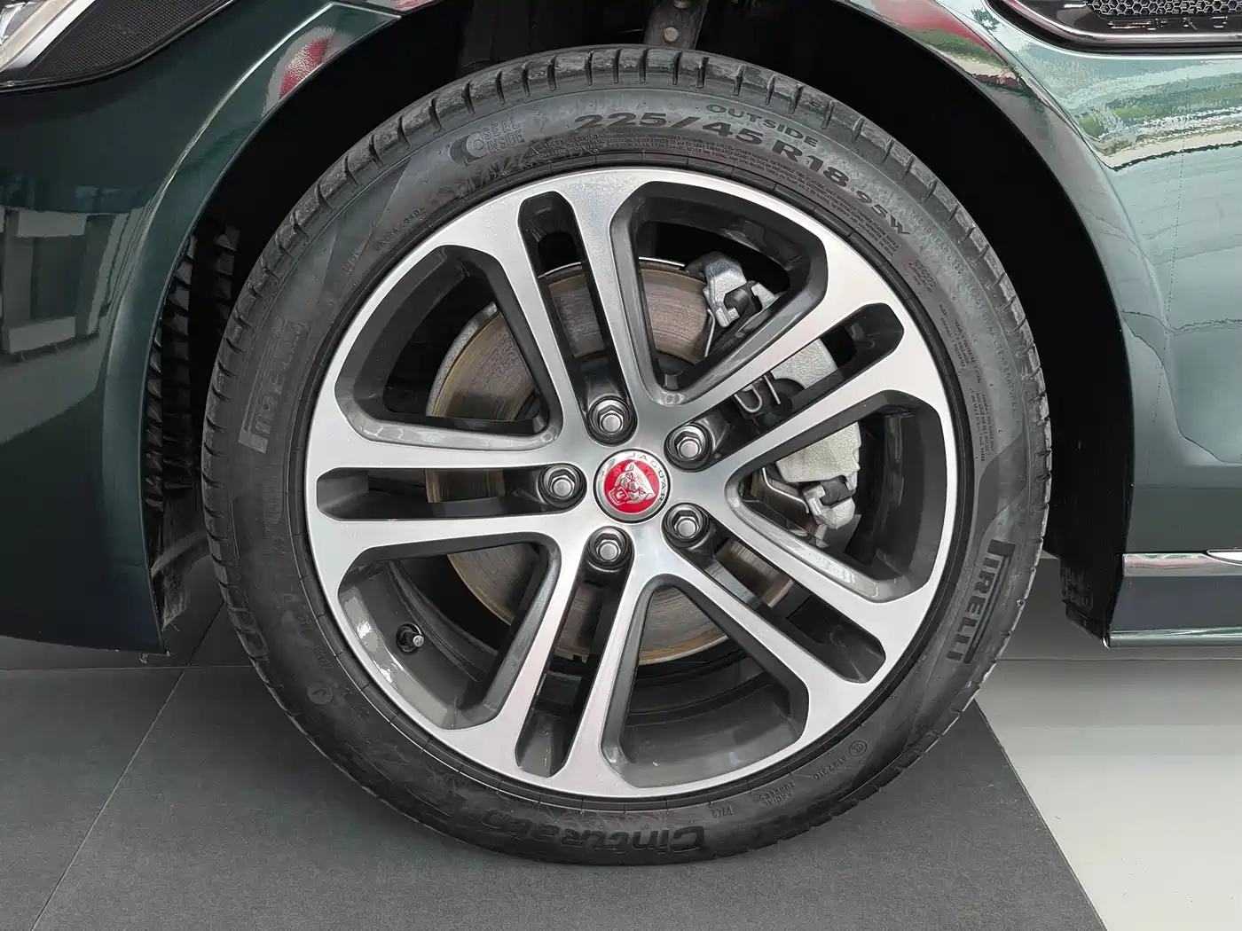 Jaguar XEL 2023 2.0T 250PS R-DYNAMIC S Progressive Sport фото 29