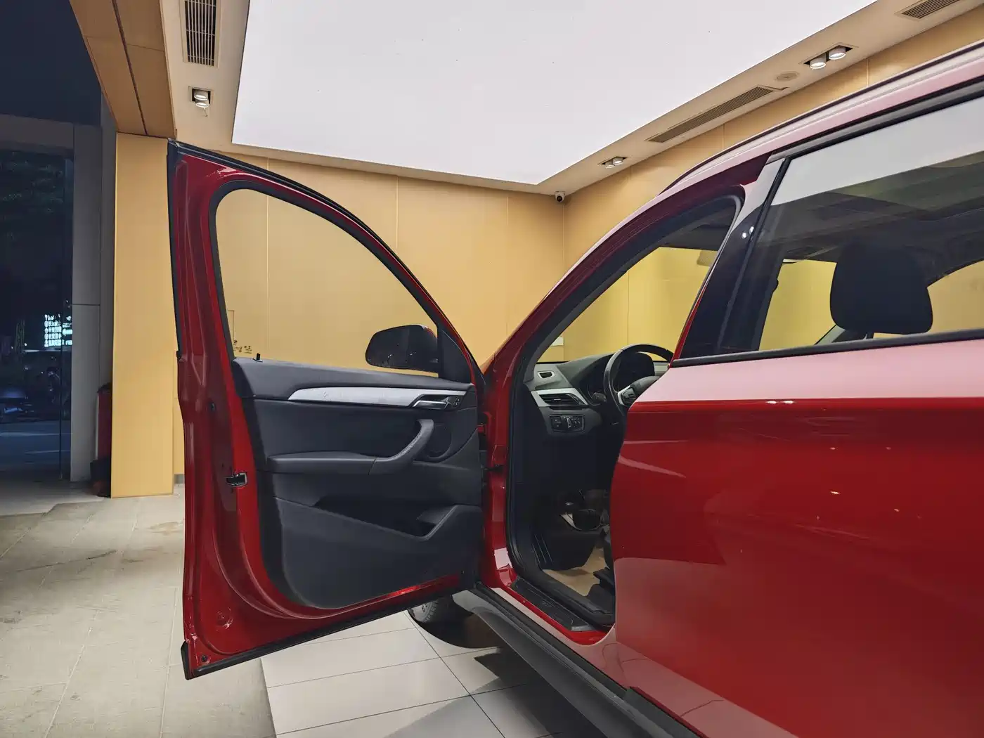 BMW X1 2018 sDrive18Li Fashion Model фото 7