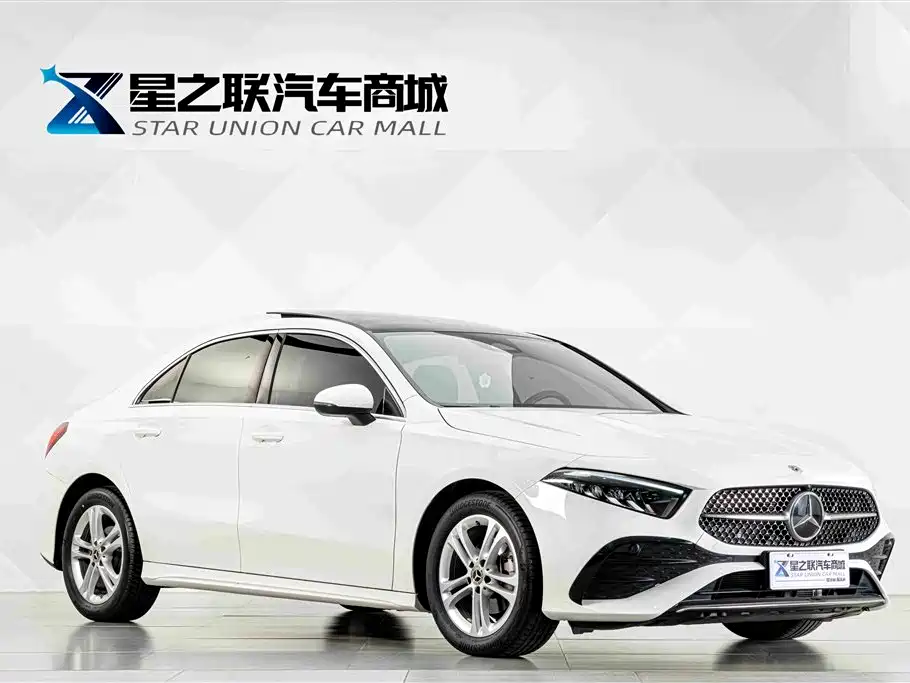 صورة 5 - Mercedes-Benz A-Class