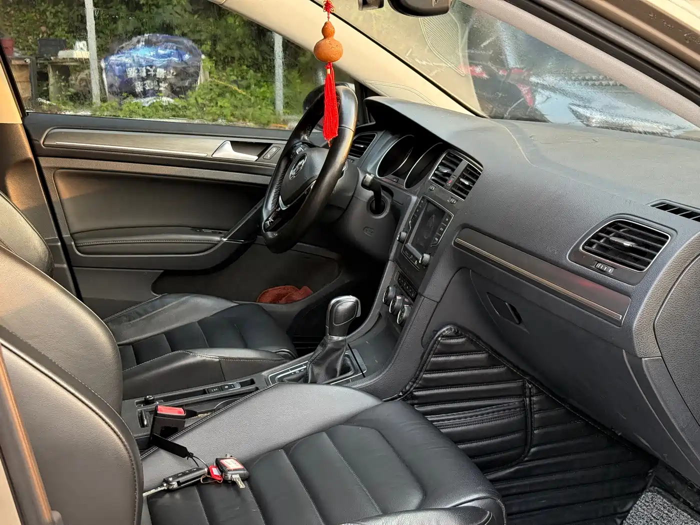Volkswagen Golf 2016 230TSI Automatic Luxury фото 11