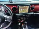 Фото 13 - Jeep Wrangler