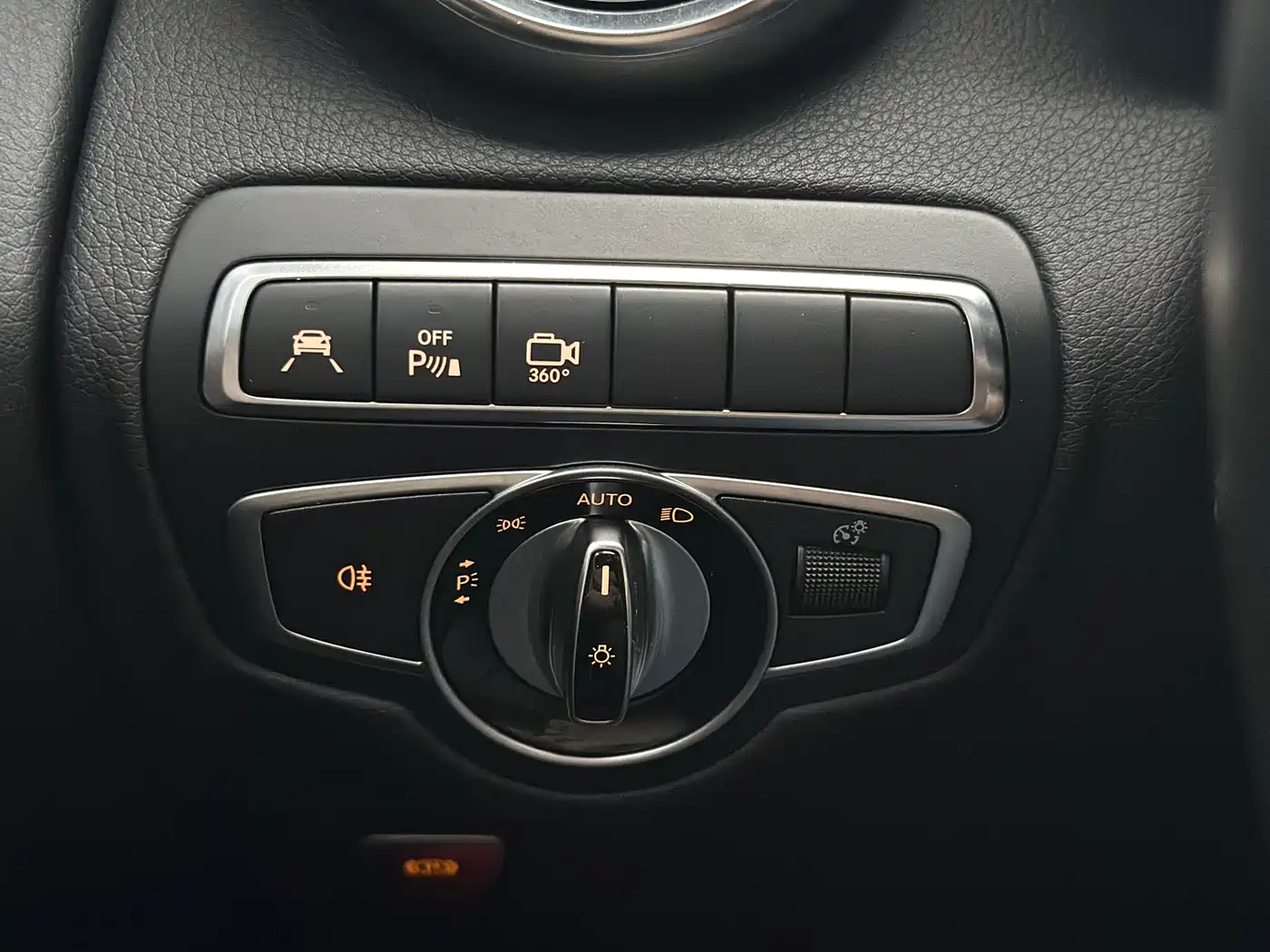 Mercedes-Benz GLC 2017 GLC 300 4MATIC Dynamic фото 17