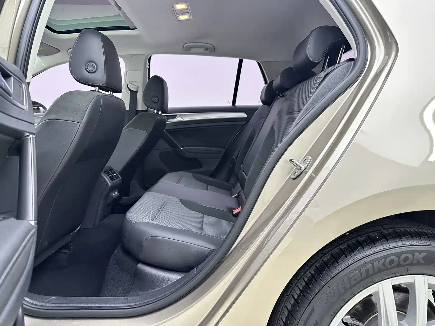 Volkswagen Golf 2019 280TSI DSG Comfort (China V) фото 3