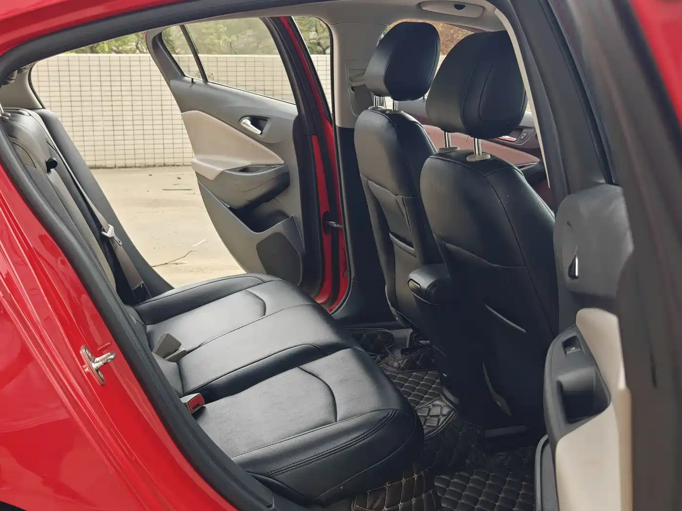 Chevrolet Cruze 2015 1.5L Automatic Luxury Edition фото 11