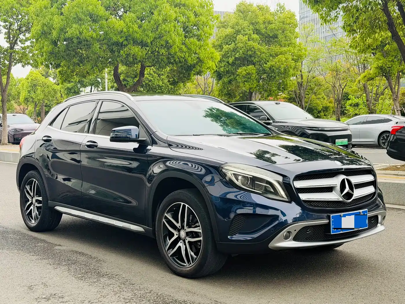 Mercedes-Benz GLA 2016 GLA 220 4MATIC Fashion фото 2