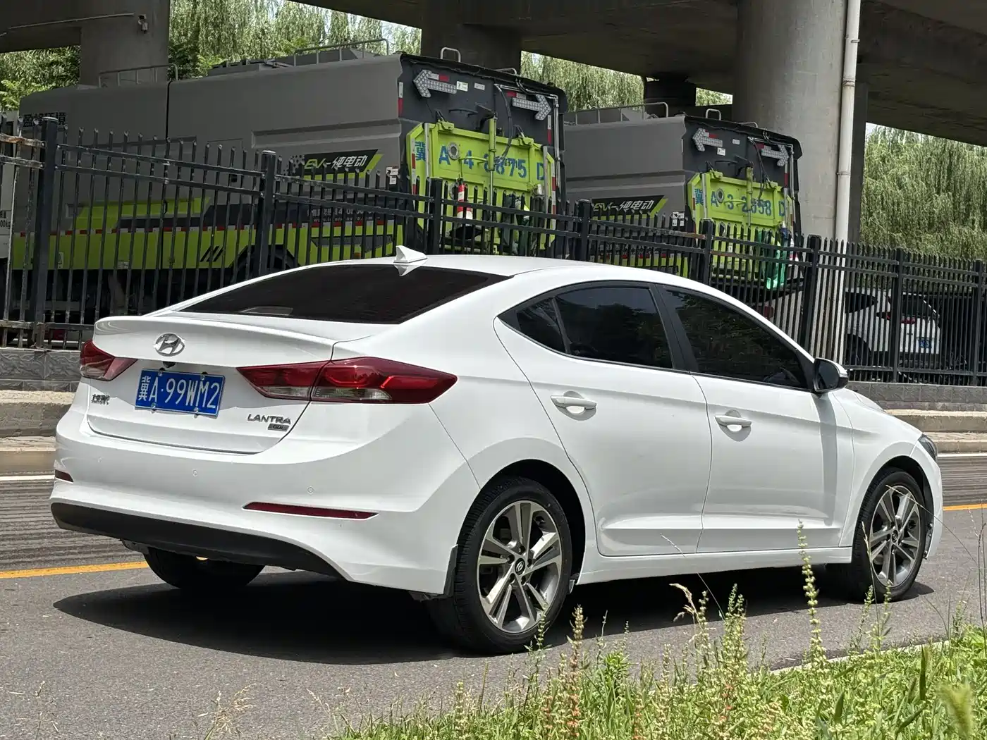Hyundai Elantra 2016 Model 1.6L Automatic Smart Elite фото 6