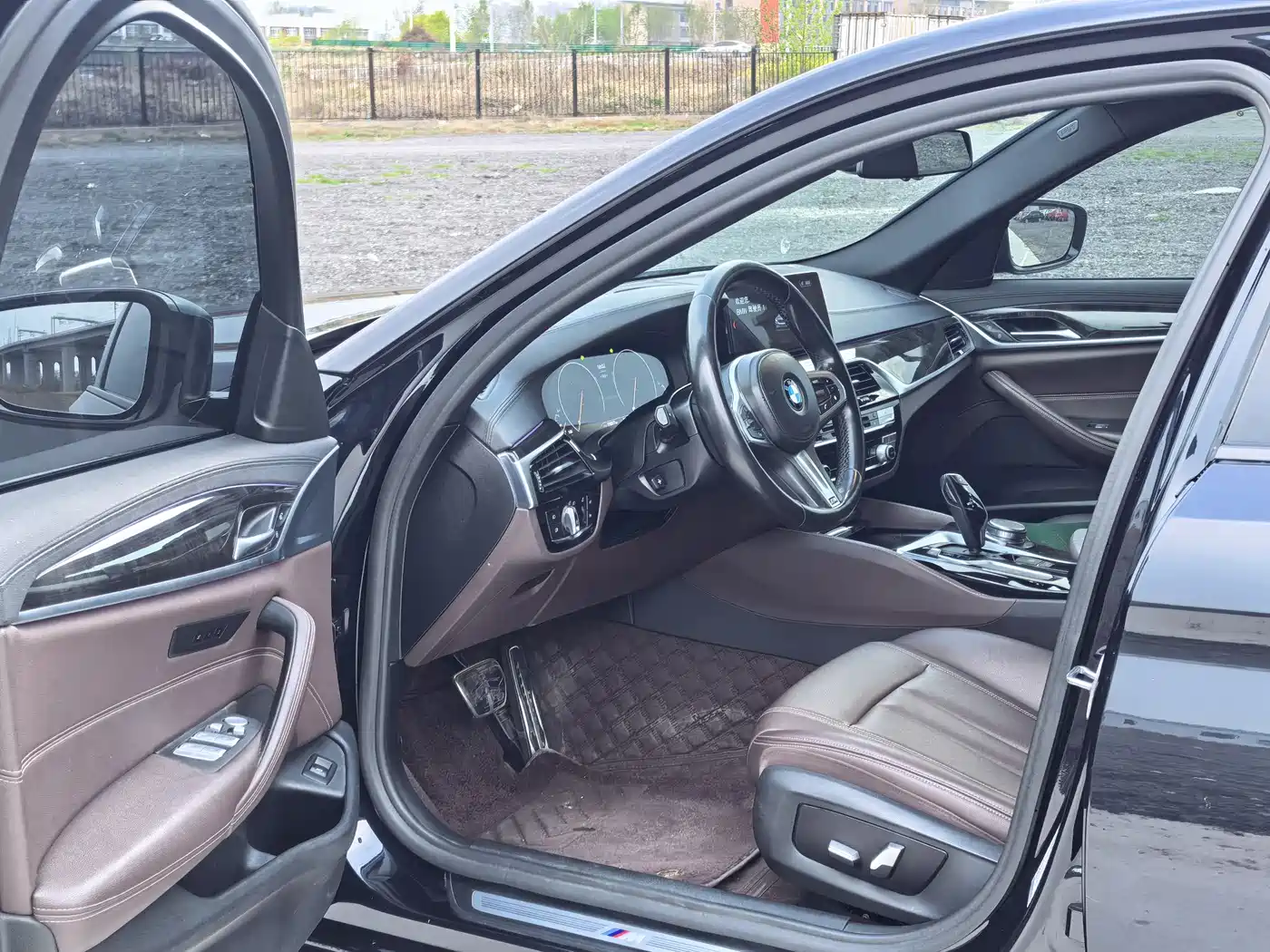 BMW 5 Series 2019 525Li M Sport Package фото 7