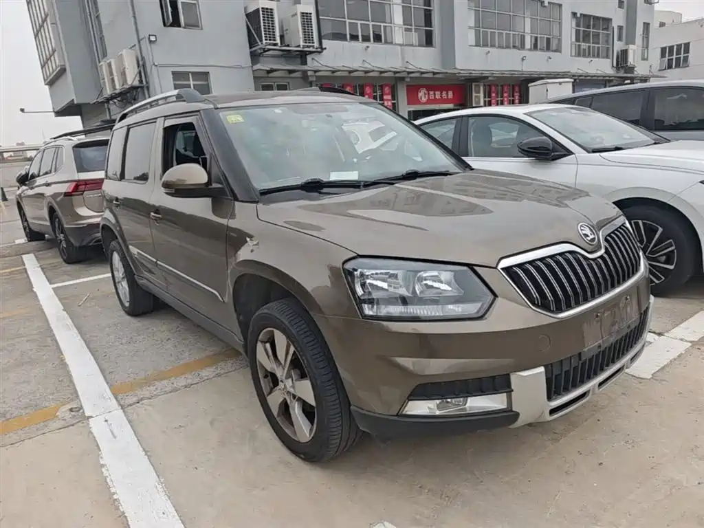 Škoda Yeti 2014 1.4TSI DSG Polar фото 7