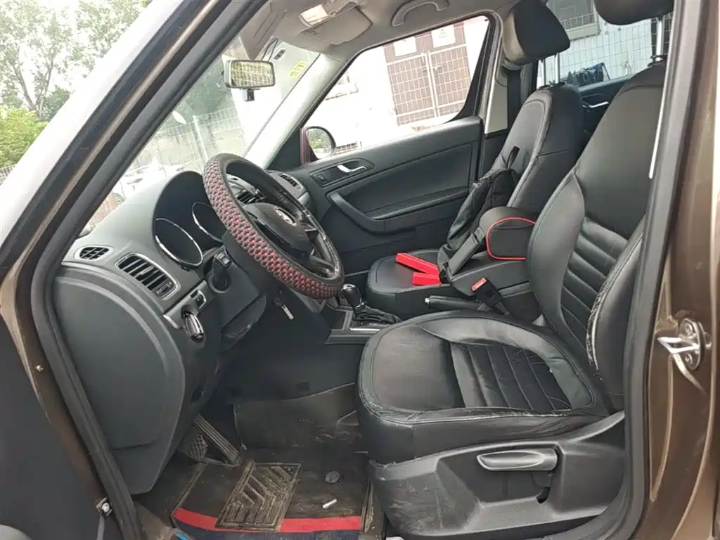 Škoda Yeti 2014 1.4TSI DSG Polar фото 22