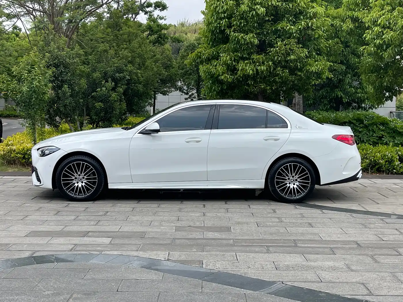 Mercedes-Benz C-Class 2025 C 260 L Sport Edition фото 7