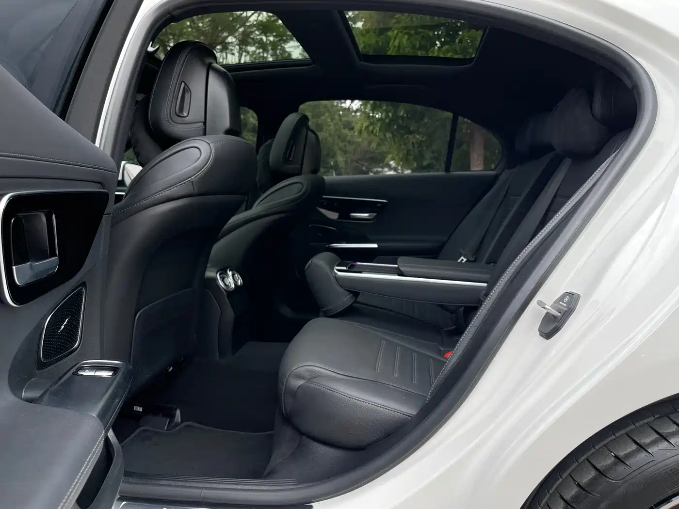 Mercedes-Benz C-Class 2025 C 260 L Sport Edition фото 9