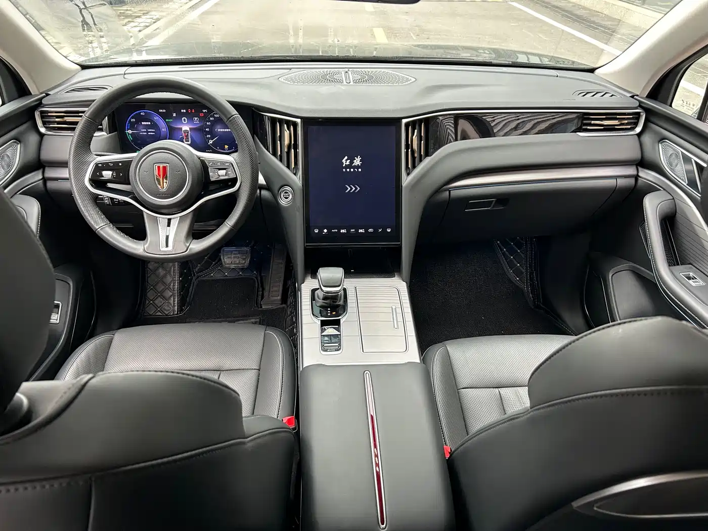 Hongqi HS7 PHEV 2024 2.0T PHEV 4WD Flagship Edition 6-seater фото 10