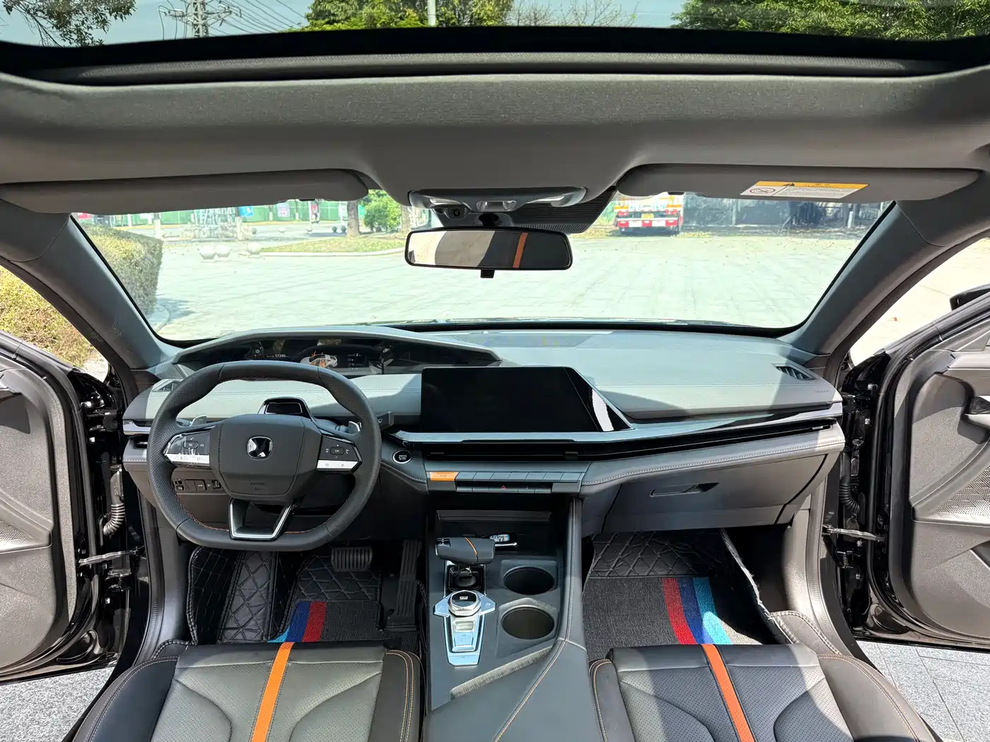 CHANGAN UNI-V