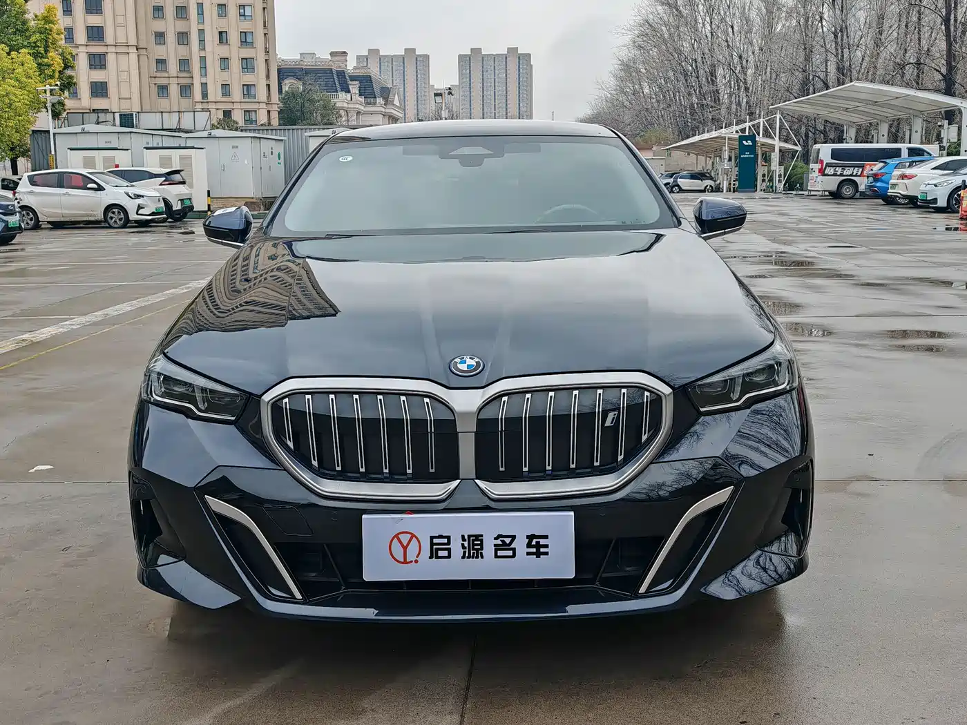 BMW I5