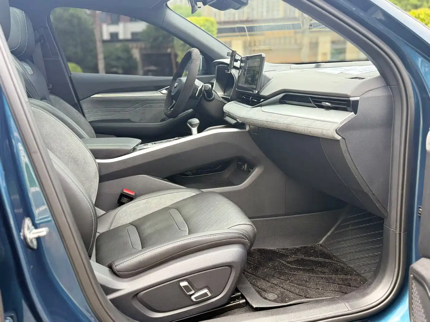 GEELY AUTOMOBILE XINGRUI