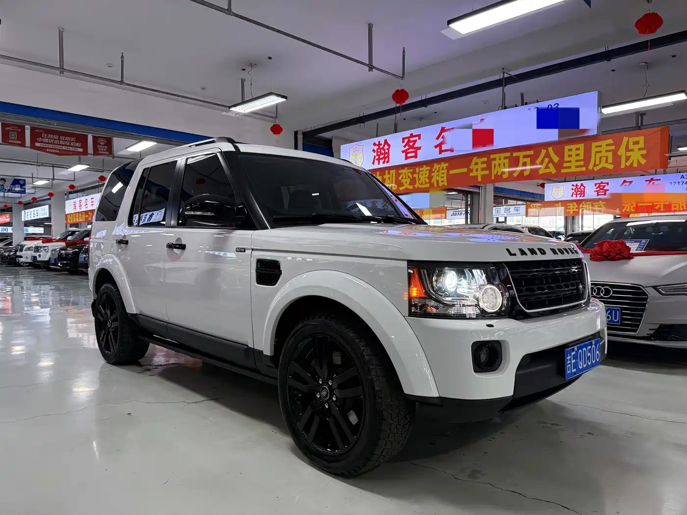 Land Rover Discovery 2014 3.0 SC V6 HSE фото 3