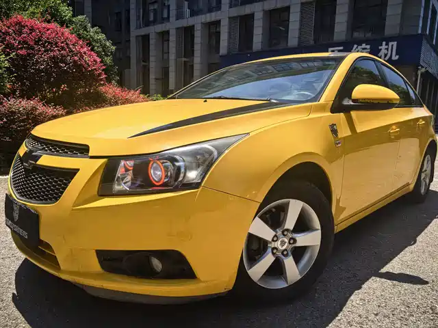  Chevrolet Cruze 2011 1.6L SE AT Transformers Edition