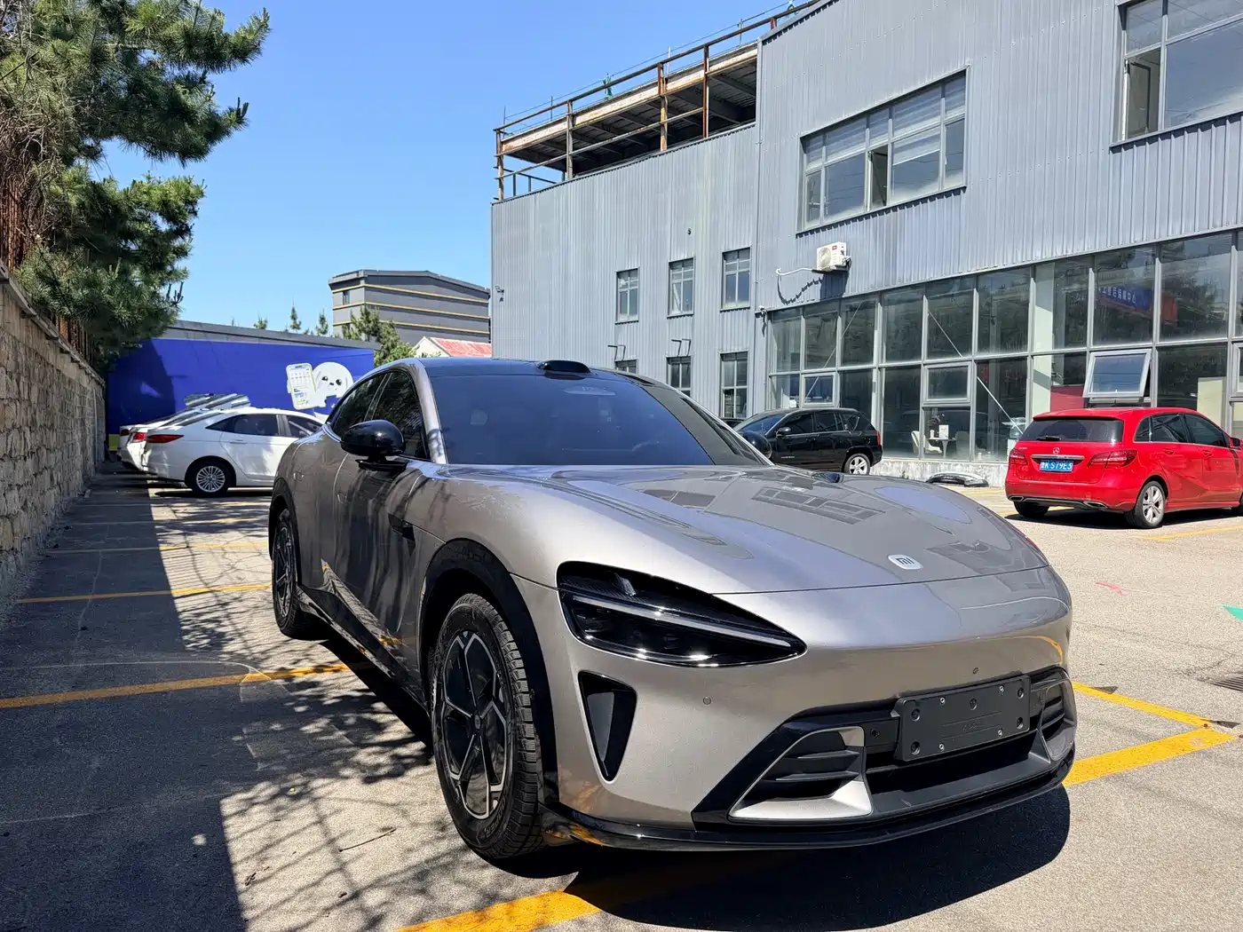 Xiaomi Auto Xiaomi YU7 2025 Extended Range RWD Edition фото 3