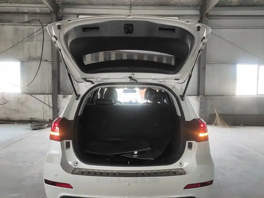 Photo 19 - Haval H2