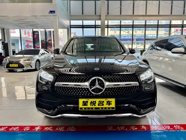 MERCEDES-BENZ GLC