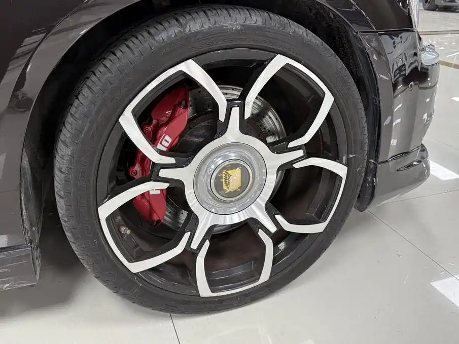 Chrysler 300C (Import) 2013 2013 3.6L Premium Edition